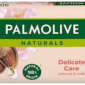 PALMOLIVE NATURALS DELICATE CARE WITH ALMOND & MILK SOAP 90g